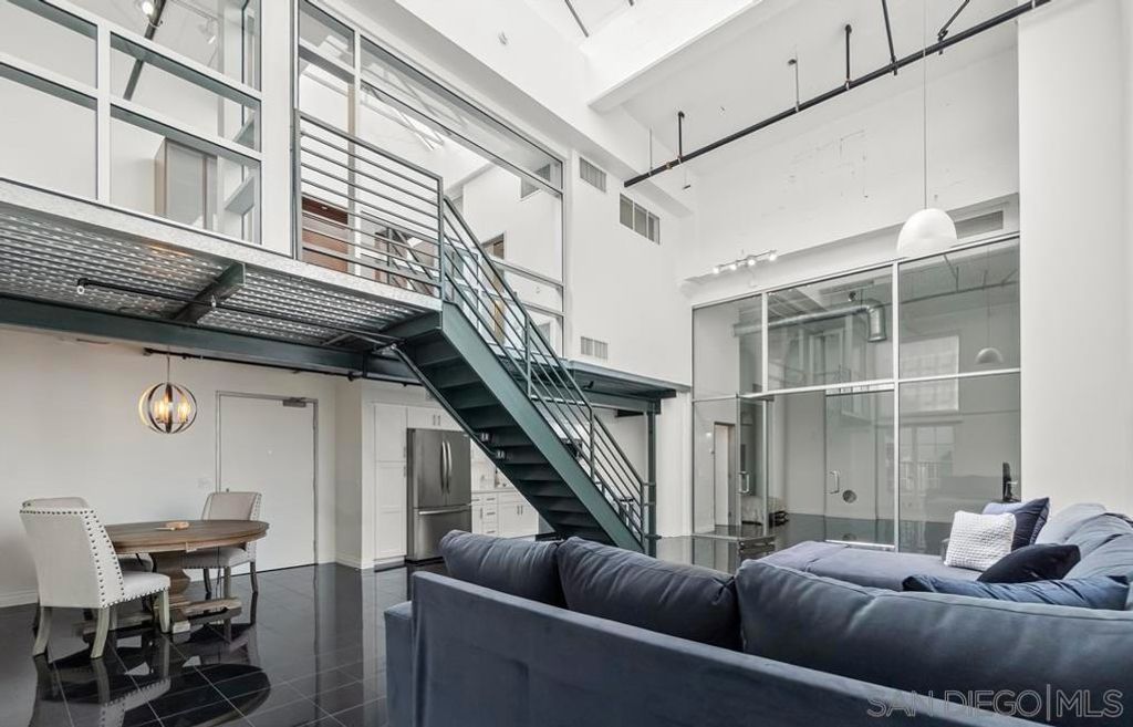 420 S San Pedro 102, Los Angeles, CA 90013