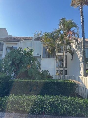 808 S Bridgewood Place 808, Boca Raton, FL 33434