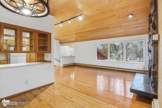 3421 Cottonwood Street, Anchorage, AK 99508