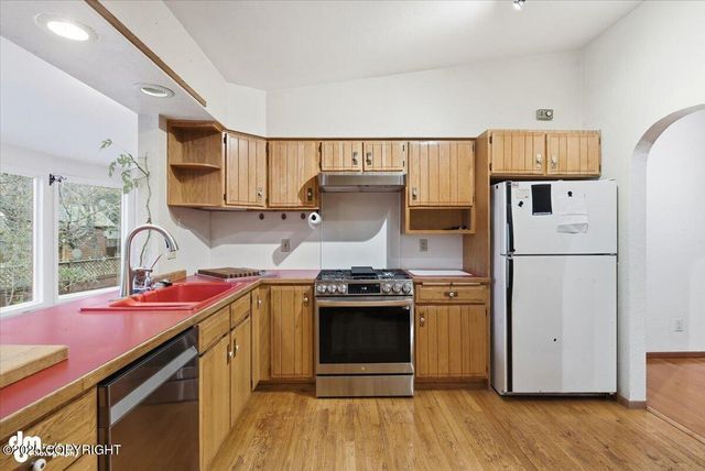 3421 Cottonwood Street, Anchorage, AK 99508