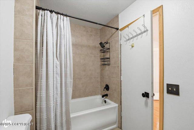 3421 Cottonwood Street, Anchorage, AK 99508