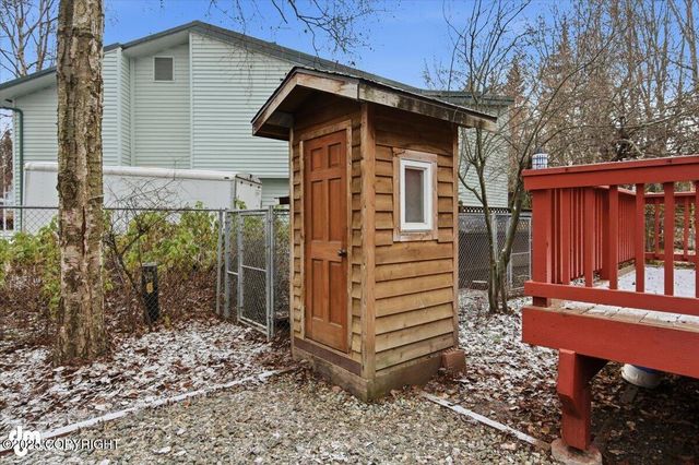 3421 Cottonwood Street, Anchorage, AK 99508