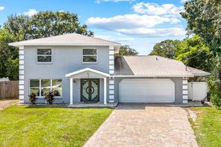 2536 LAKE ELLEN CIRCLE, Tampa, FL 33618