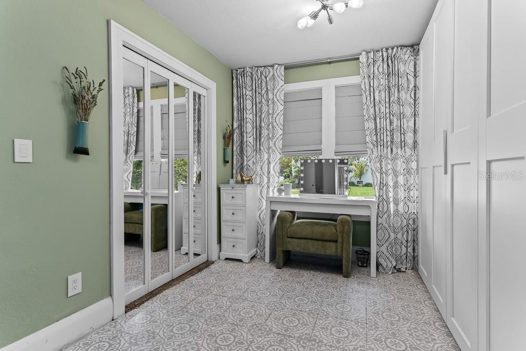 Image 20 of property listing at 2911 W SAN NICHOLAS STREET, Tampa, FL 33629