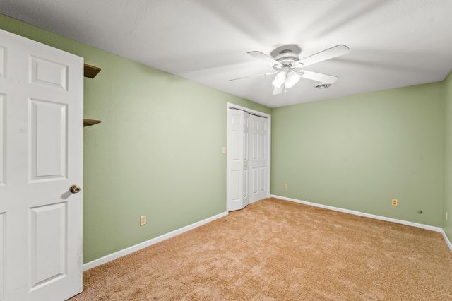 810 SOUTHERN AIR DR, Jefferson City, MO 65109