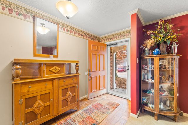 810 SOUTHERN AIR DR, Jefferson City, MO 65109