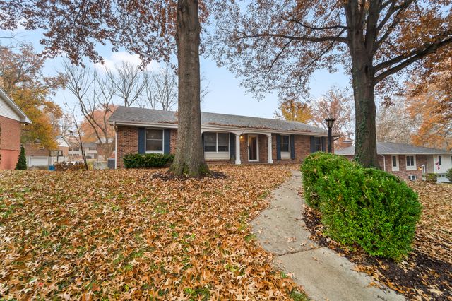 810 SOUTHERN AIR DR, Jefferson City, MO 65109