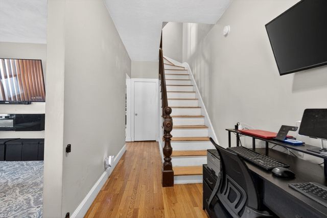 24 Mague Avenue 24, Newton, MA 02465