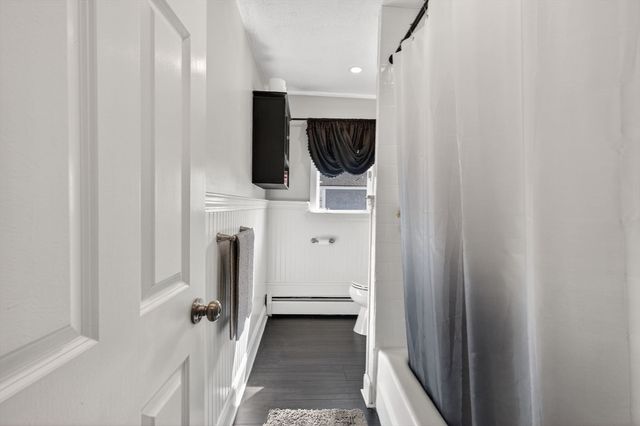 24 Mague Avenue 24, Newton, MA 02465