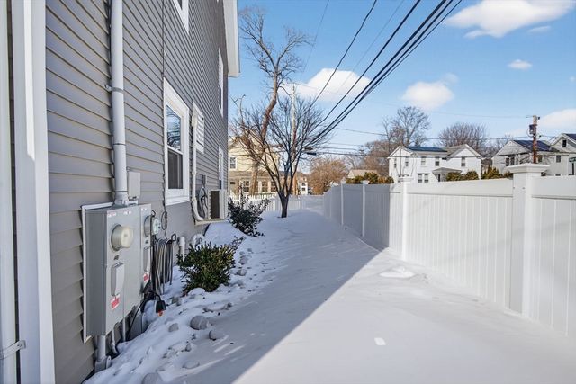 24 Mague Avenue 24, Newton, MA 02465