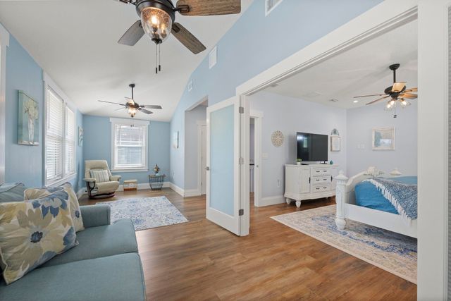 23 Cincinnati Ave, St Augustine, FL 32084