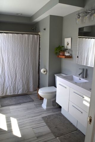 2 Griffin Place 3, Salem, MA 01970