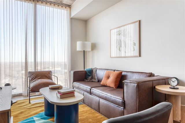 48 East Ave 2005, Austin, TX 78701