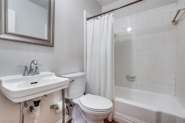5731 Berkshire Lane, Dallas, TX 75209
