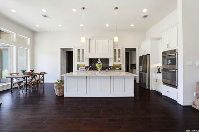 1131 Spanish Trl, New Braunfels, TX 78132
