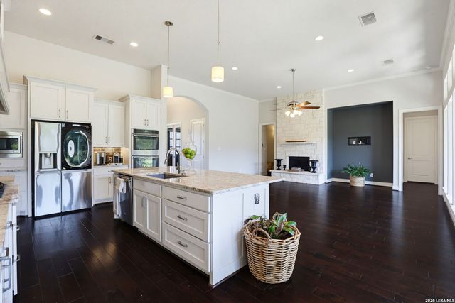 1131 Spanish Trl, New Braunfels, TX 78132