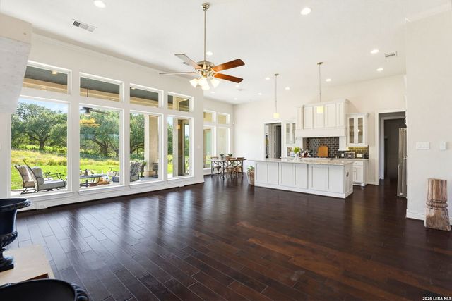 1131 Spanish Trl, New Braunfels, TX 78132