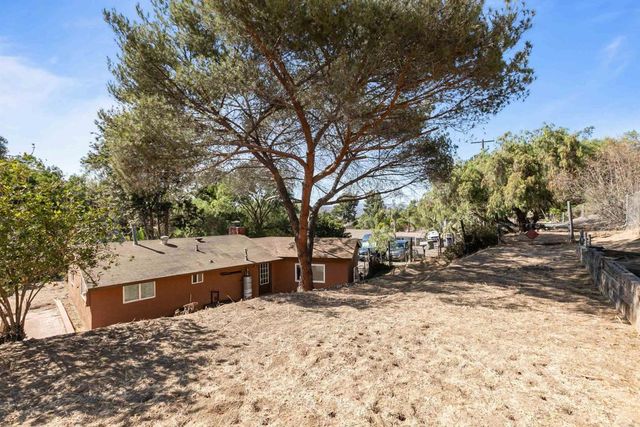 8838 Cherry Road, Lakeside, CA 92040