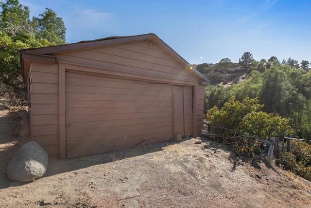 8838 Cherry Road, Lakeside, CA 92040