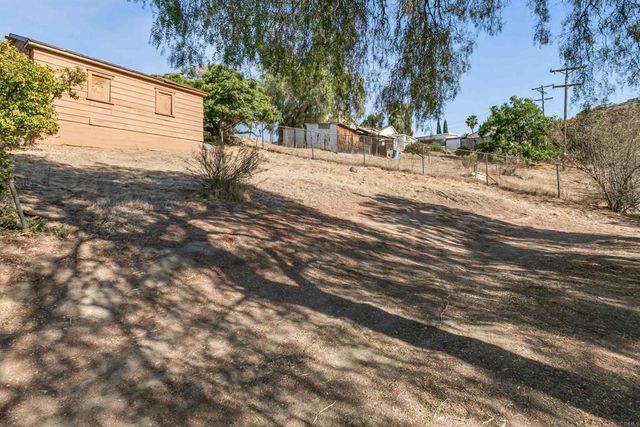 8838 Cherry Road, Lakeside, CA 92040