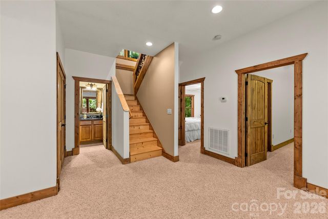 129 Nodatsi Court, Brevard, NC 28712