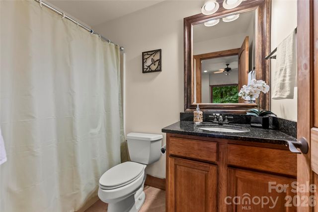129 Nodatsi Court, Brevard, NC 28712