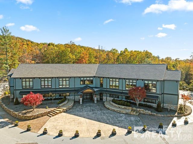 129 Nodatsi Court, Brevard, NC 28712