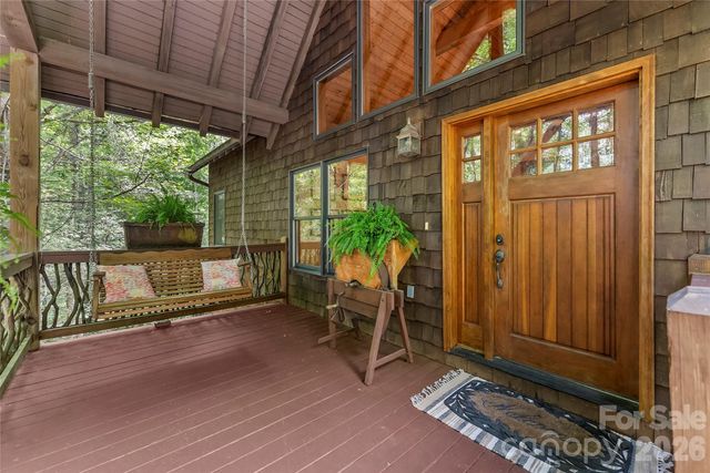 129 Nodatsi Court, Brevard, NC 28712