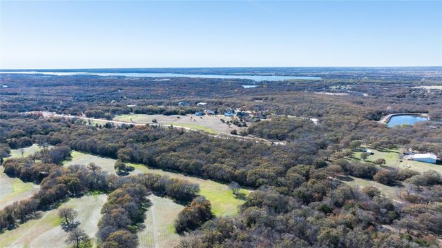 2 Shady Oak Lane, Valley View, TX 76272