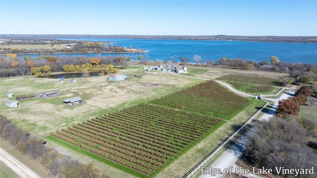 2 Shady Oak Lane, Valley View, TX 76272