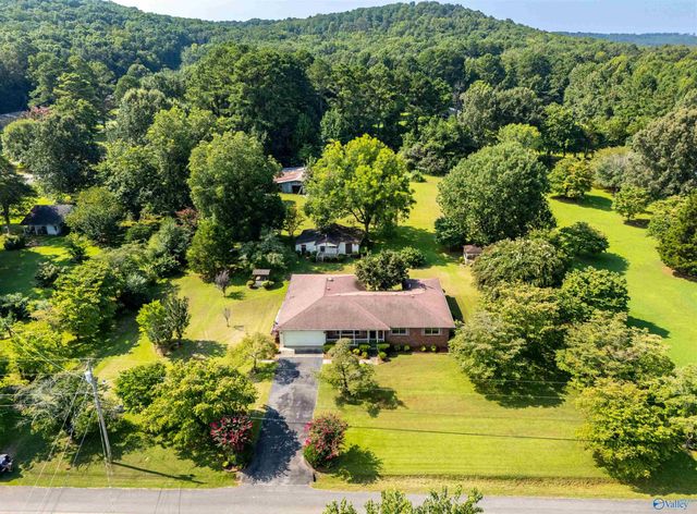 79 Baldwin Road, Decatur, AL 35603
