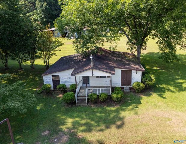 79 Baldwin Road, Decatur, AL 35603