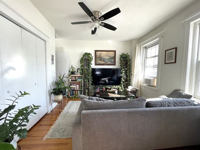 374 Chestnut Hill Ave. 4, Boston, MA 02135