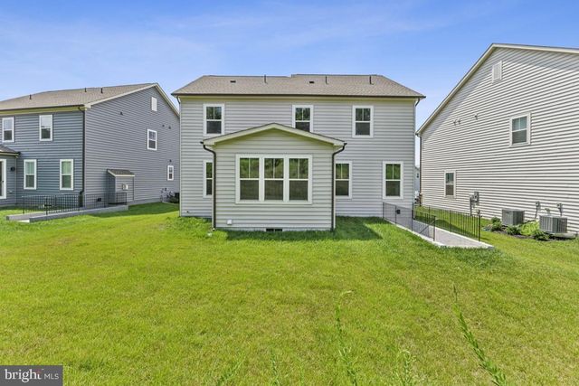 9898 SELKIE LN, Waldorf, MD 20601