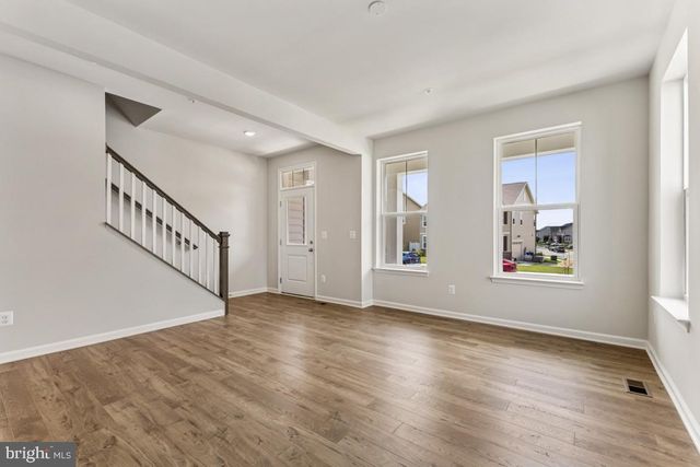 9898 SELKIE LN, Waldorf, MD 20601