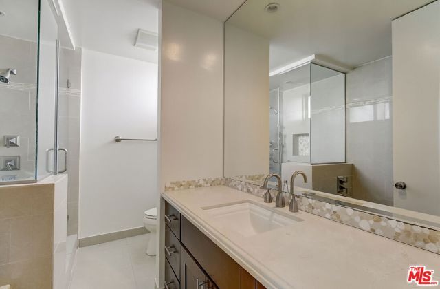 1100 Alta Loma Road 804, West Hollywood, CA 90069