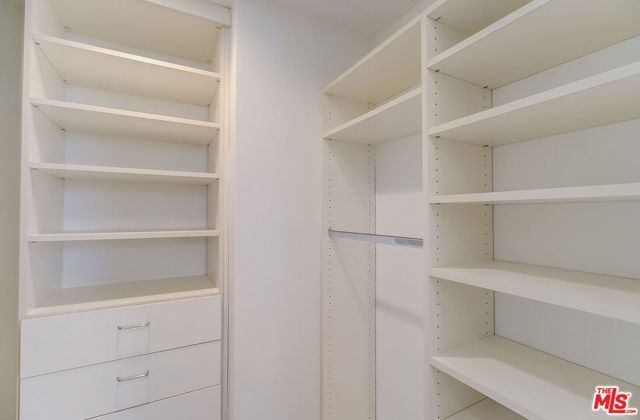 1100 Alta Loma Road 804, West Hollywood, CA 90069