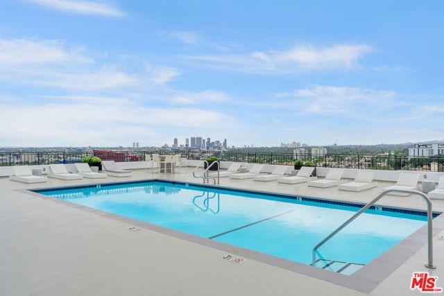 1100 Alta Loma Road 804, West Hollywood, CA 90069