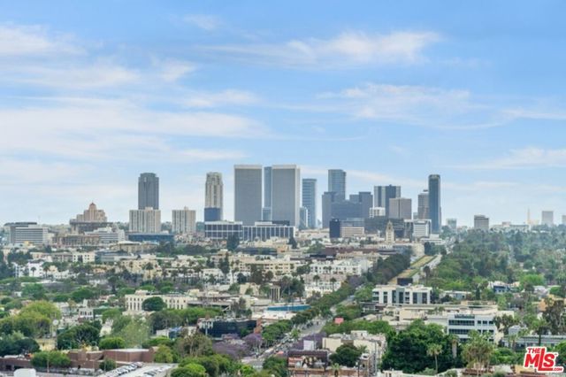 1100 Alta Loma Road 804, West Hollywood, CA 90069