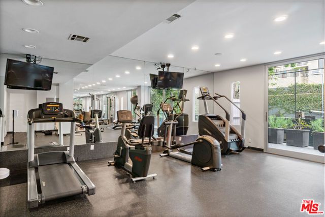 1100 Alta Loma Road 804, West Hollywood, CA 90069