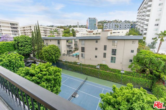 1100 Alta Loma Road 804, West Hollywood, CA 90069