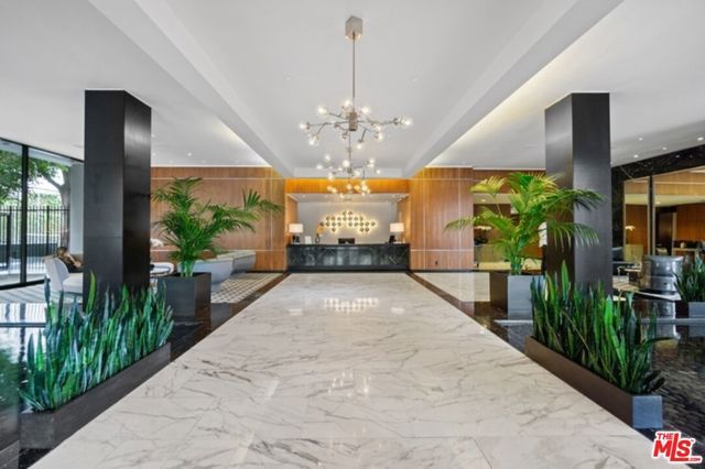 1100 Alta Loma Road 804, West Hollywood, CA 90069