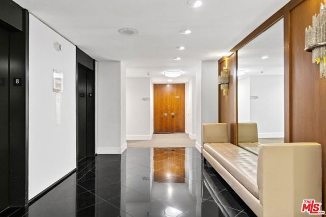 1100 Alta Loma Road 804, West Hollywood, CA 90069