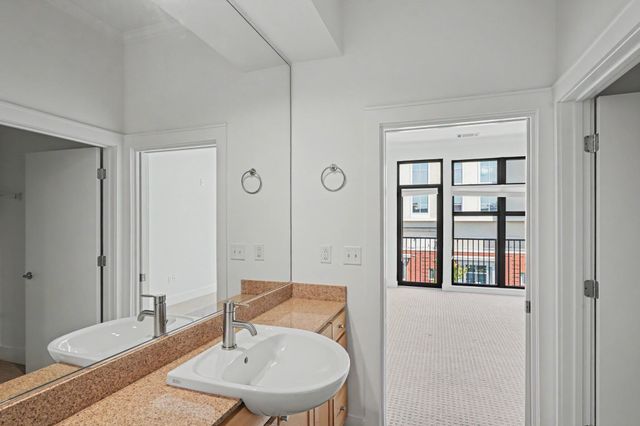 129 Walnut Street Unit 438, Chattanooga, TN 37403