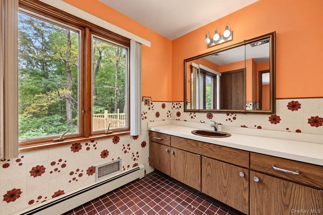41 Park Lane, West Harrison, NY 10604