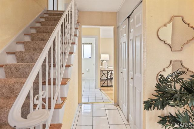 11655 Holly Springs Drive, St Louis, MO 63146