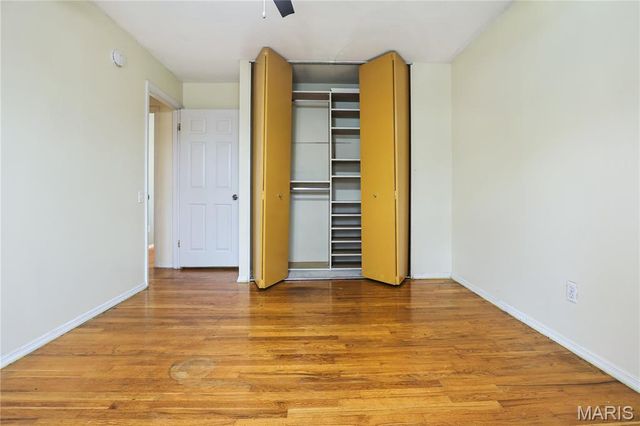 11655 Holly Springs Drive, St Louis, MO 63146