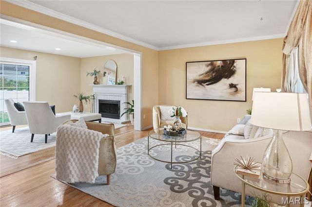 11655 Holly Springs Drive, St Louis, MO 63146