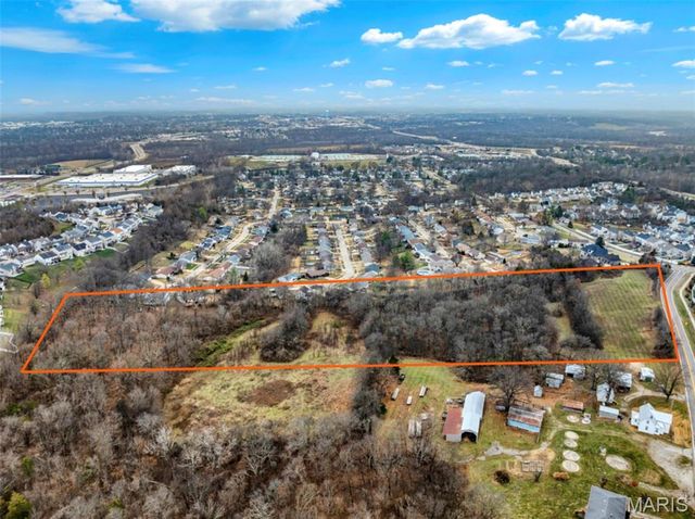 5942 Hawkins Fuchs Road, St Louis, MO 63129
