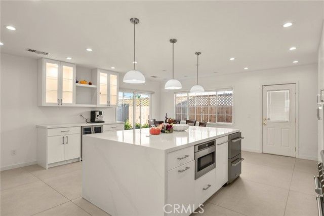 7741 Variel, Canoga Park (los Angeles), CA 91304